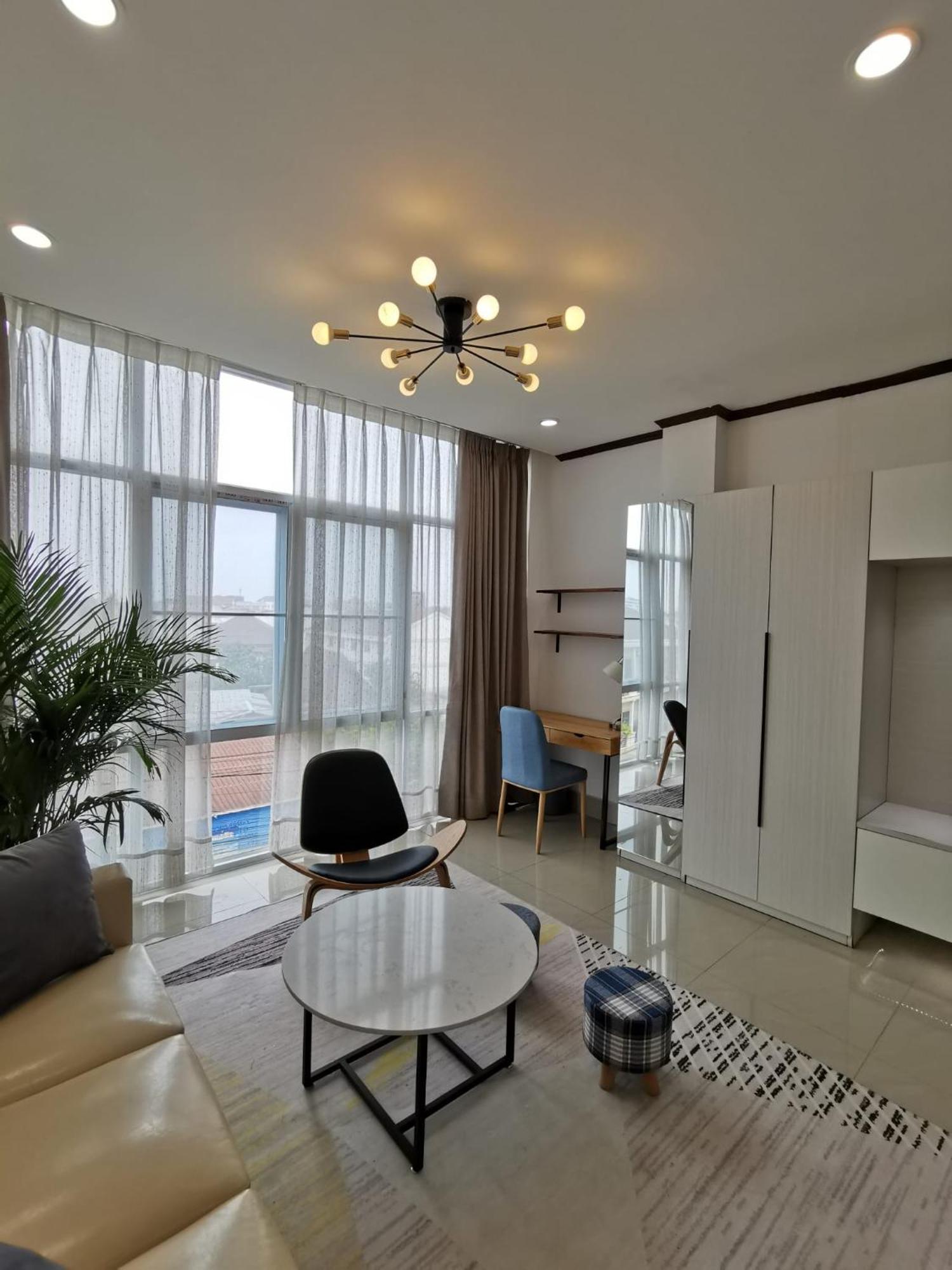 Artist Golden Loft Paris - Vientiane Homestay Duplex Triplex Екстер'єр фото